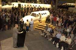 Cessna Announcement with Mustang Mockup (48 Kb)
