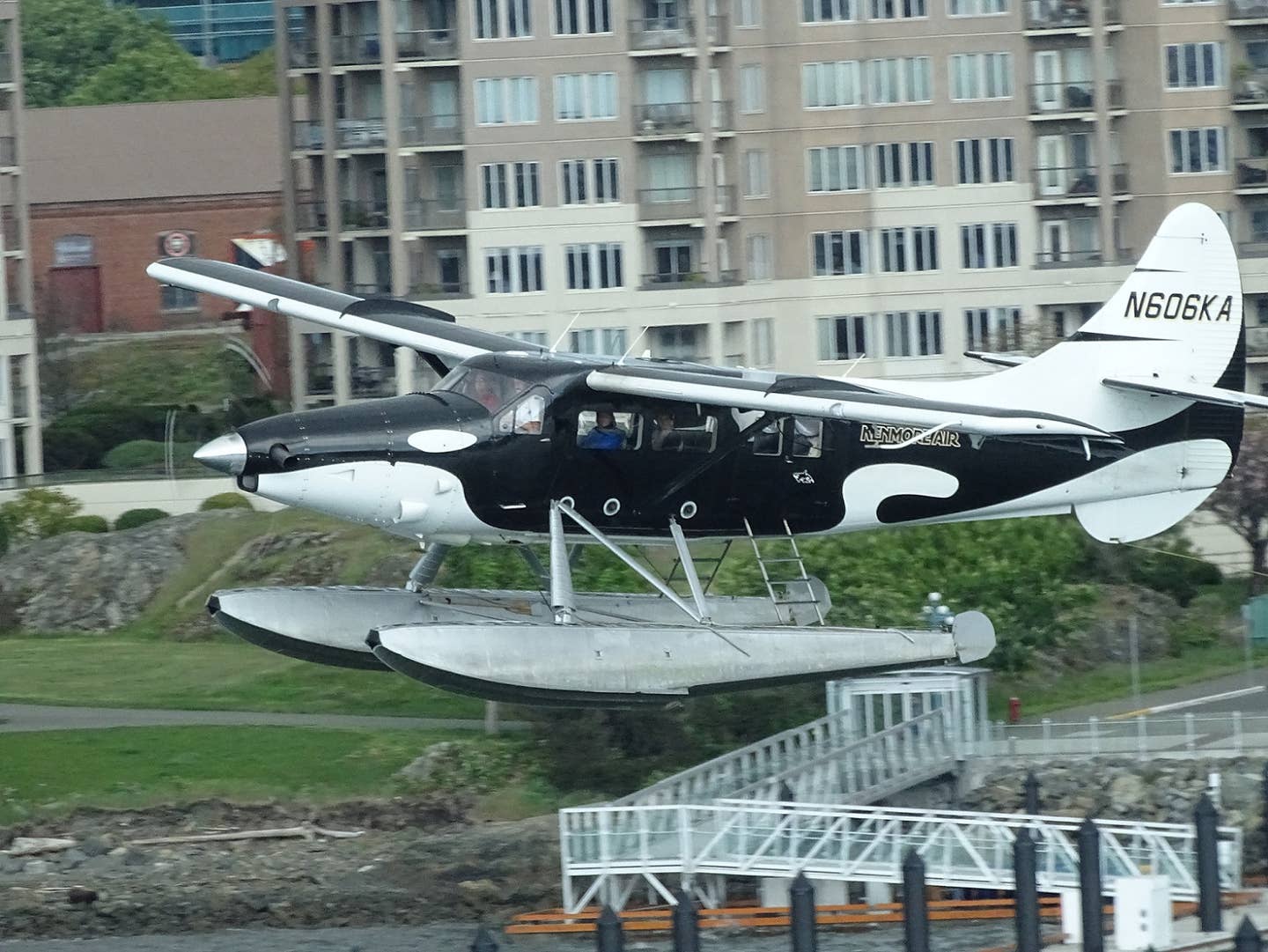 Orca-Turbo-Otter-Departing-Victoria-Harbour.jpg