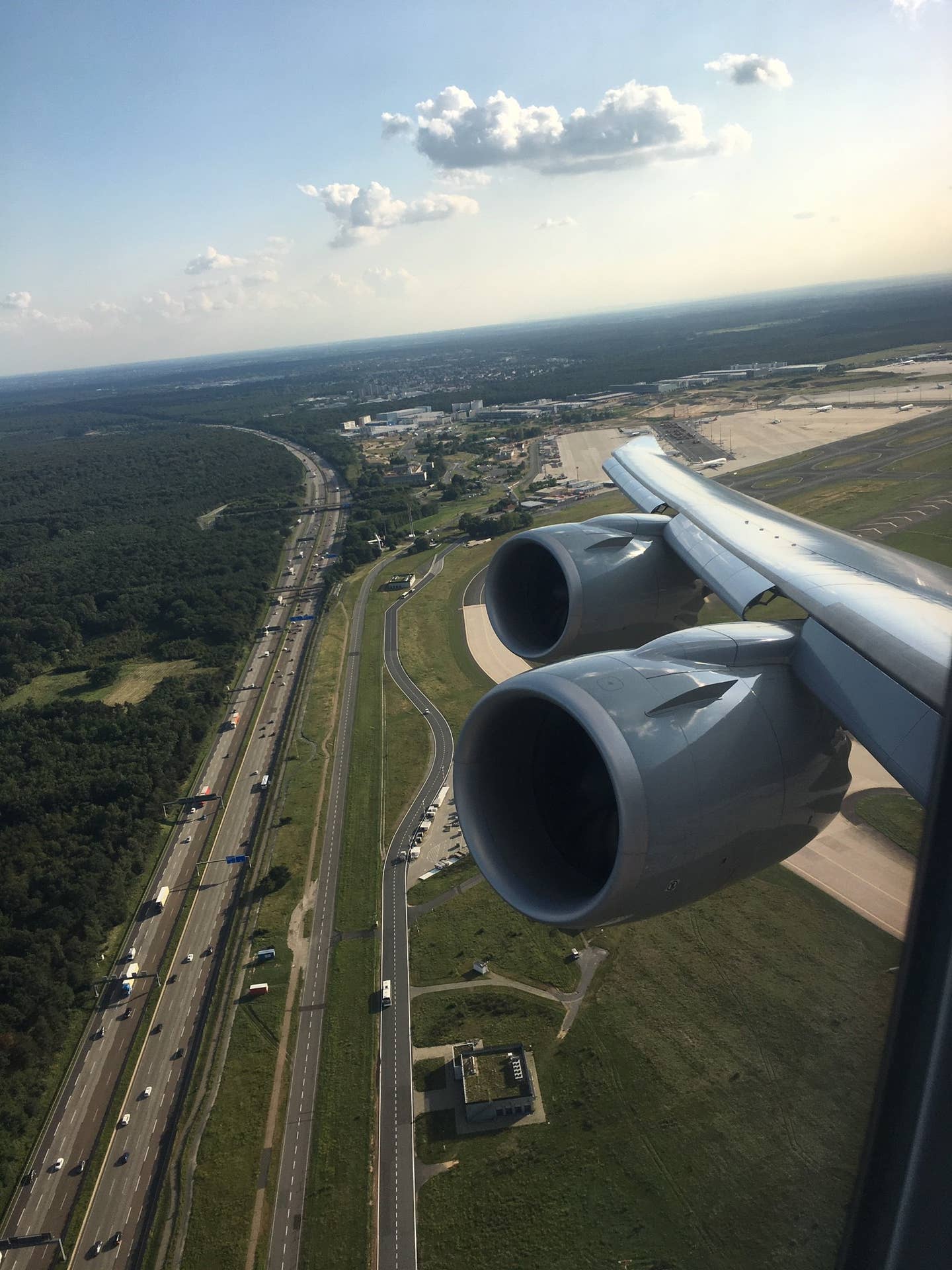 747-800-Departing-Frankfurt.jpg