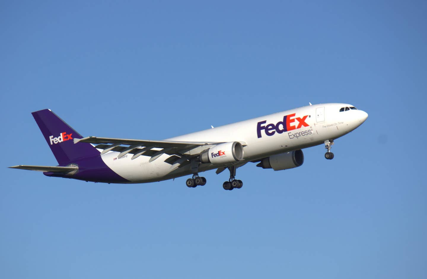 N660FE-scaled.jpg