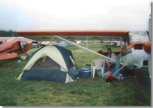 Camping under the wing of Decathalon 3RY