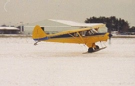 Super Cub landing